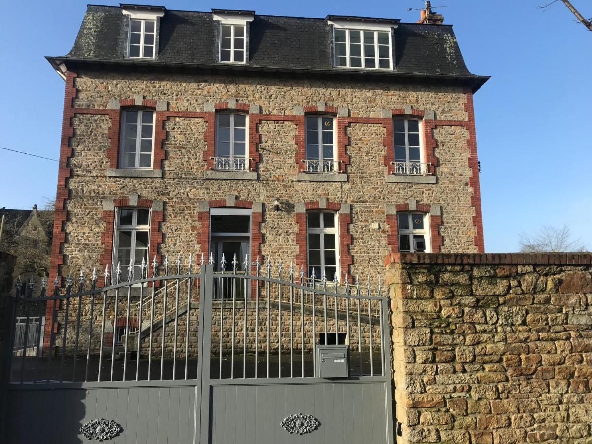 Auberge Ti'Gousket Guingamp Exteriör bild