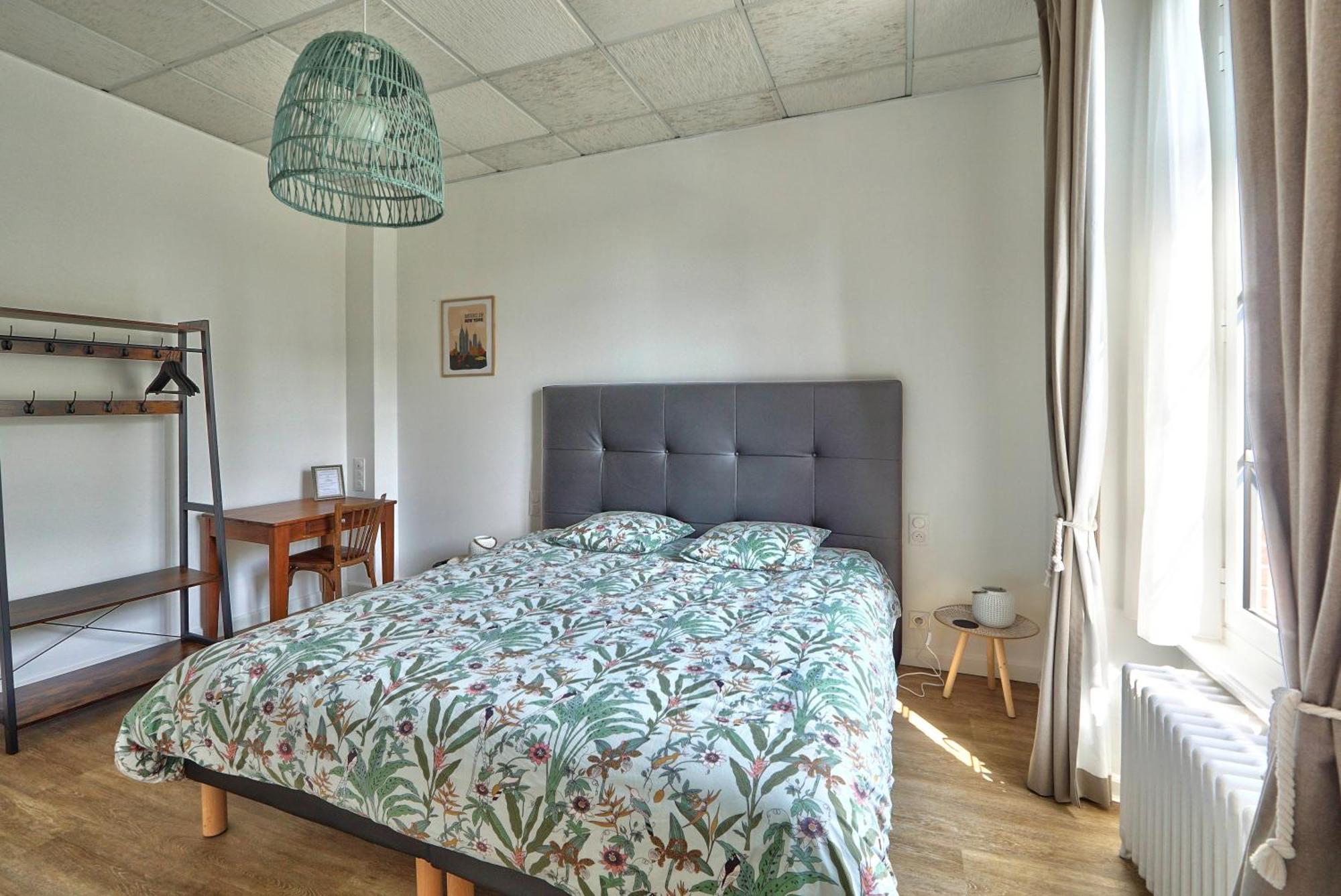 Auberge Ti'Gousket Guingamp Exteriör bild